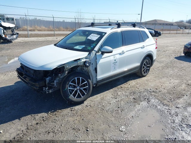 2021 VOLKSWAGEN TIGUAN 3VV2B7AX5MM142453 Photo 1