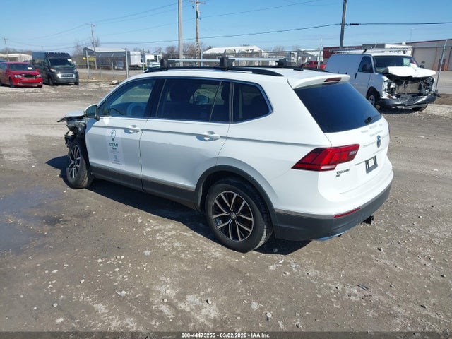 2021 VOLKSWAGEN TIGUAN 3VV2B7AX5MM142453 Photo 2
