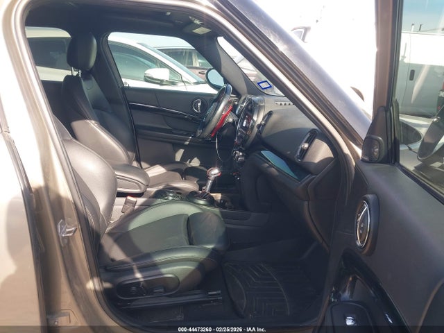 2019 MINI COUNTRYMAN WMZYT5C59K3E62611 Photo 4
