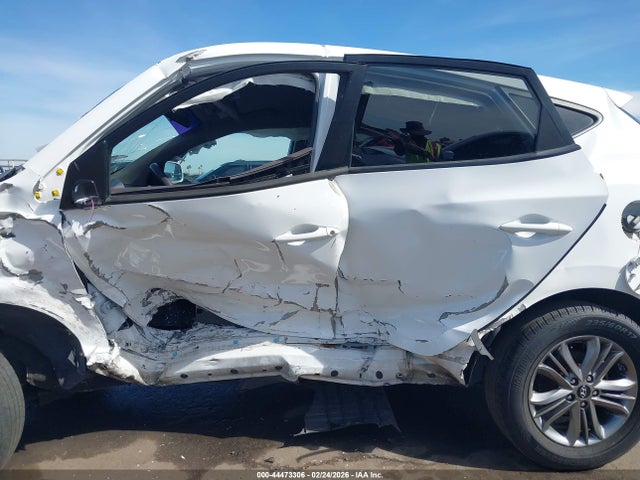 KM8JTCAF1FU982697 Hyundai TUCSON GLS