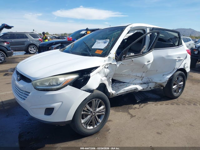 KM8JTCAF1FU982697 Hyundai TUCSON GLS
