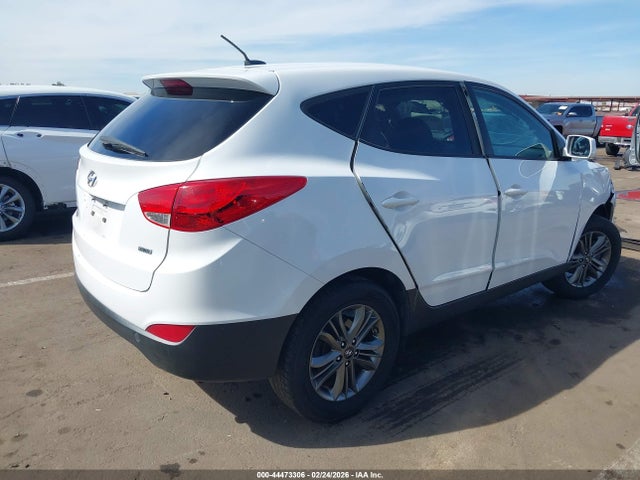KM8JTCAF1FU982697 Hyundai TUCSON GLS