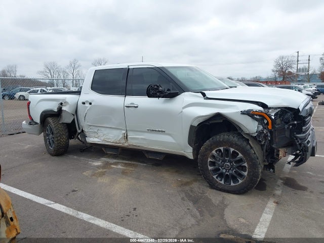 Toyota Tundra Limited 2023 5TFJA5DB5PX059816 Image 13