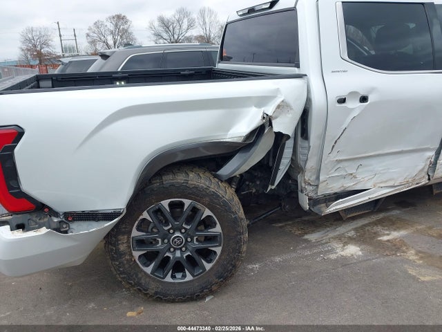 Toyota Tundra Limited 2023 5TFJA5DB5PX059816 Image 18