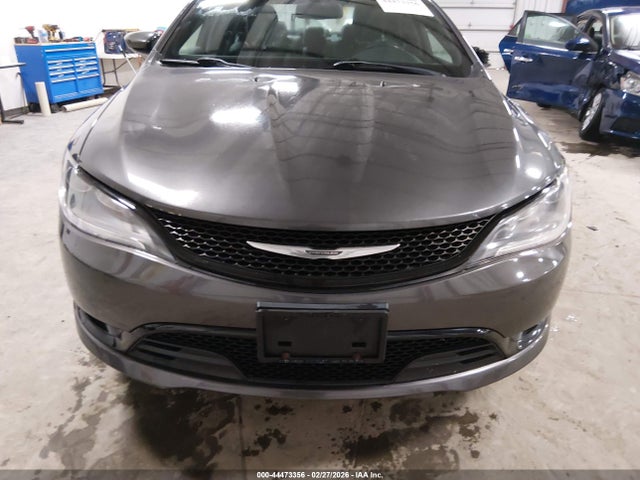 2015 Chrysler 200 S მანქანა იყიდება აუქციონზე, vin: 1C3CCCBG8FN505932, აუქციონის ნომერი: 44473356