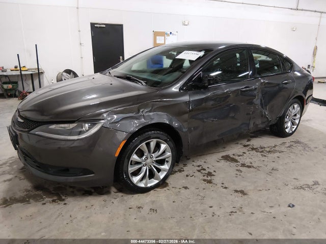 2015 Chrysler 200 S მანქანა იყიდება აუქციონზე, vin: 1C3CCCBG8FN505932, აუქციონის ნომერი: 44473356