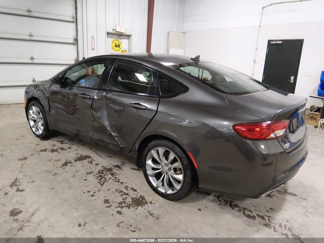 2015 Chrysler 200 S მანქანა იყიდება აუქციონზე, vin: 1C3CCCBG8FN505932, აუქციონის ნომერი: 44473356