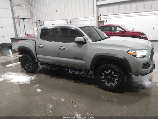 3TMCZ5AN4NM501925 Toyota Tacoma Trd Off Road