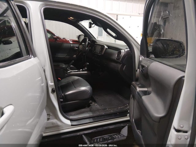 3TMCZ5AN4NM501925 Toyota Tacoma Trd Off Road