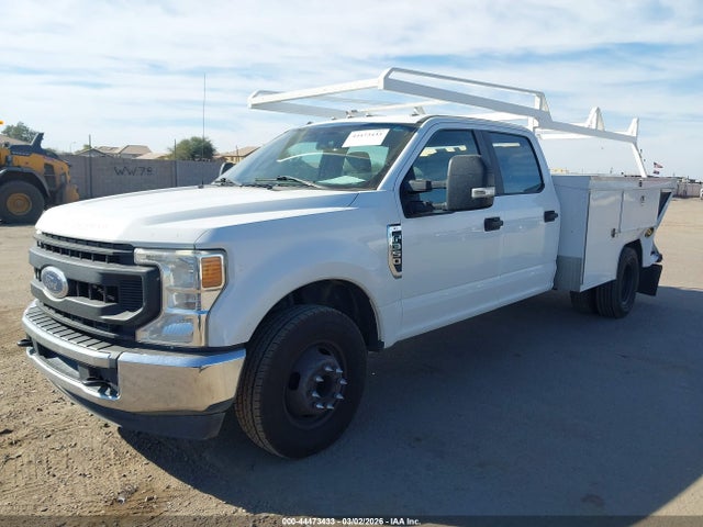 Ford F-350 Chassis Xl 2020 1FD8W3G62LEE53486 Image 2