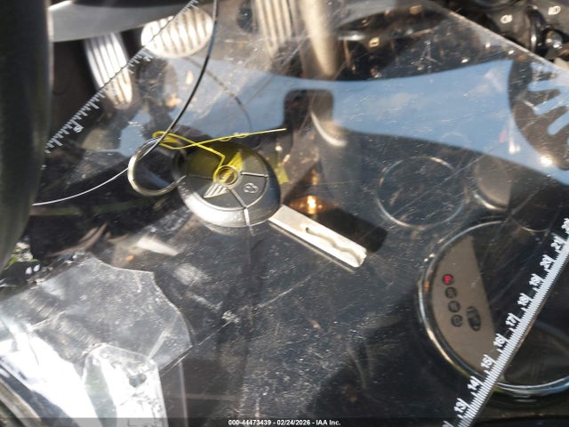 2005 MINI COOPER S WMWRH33515TK55851 Photo 10