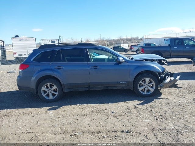 44473442 :رقم المزاد ، 4S4BRBCC8D3236668 vin ، 2013 Subaru Outback 2.5i Premium مزاد بيع