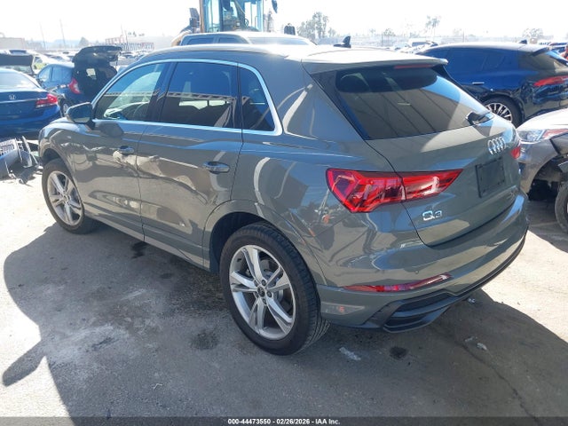 Продаж на аукціоні авто 2022 Audi Q3 Premium Plus 45 Tfsi S Line Quattro Tiptronic, vin: WA1EECF37N1055180, номер лоту: 44473550