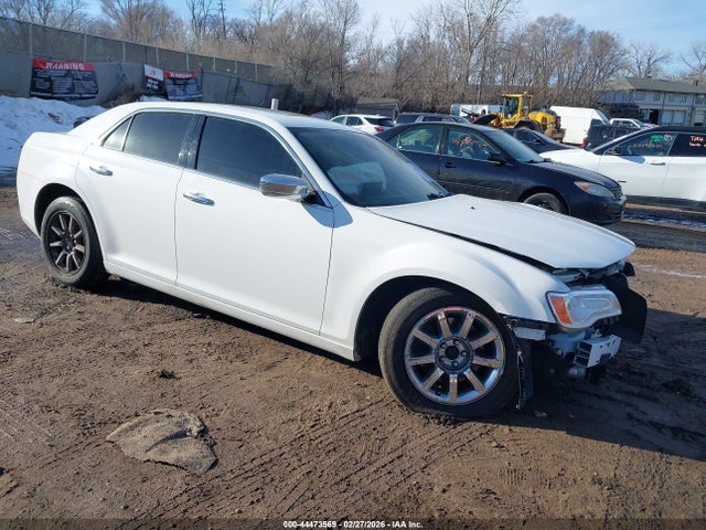 2011 CHRYSLER 300C 2C3CA6CTXBH581044