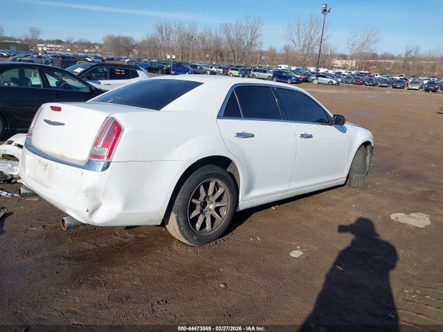 2011 CHRYSLER 300C 2C3CA6CTXBH581044 Photo 3