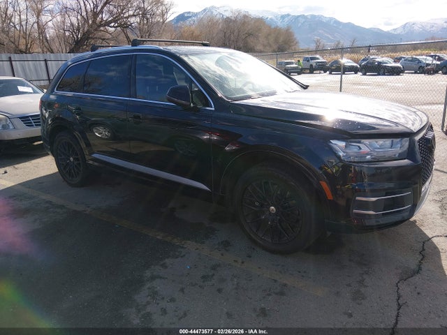 2017 AUDI Q7 WA1LAAF71HD013231 Photo 0