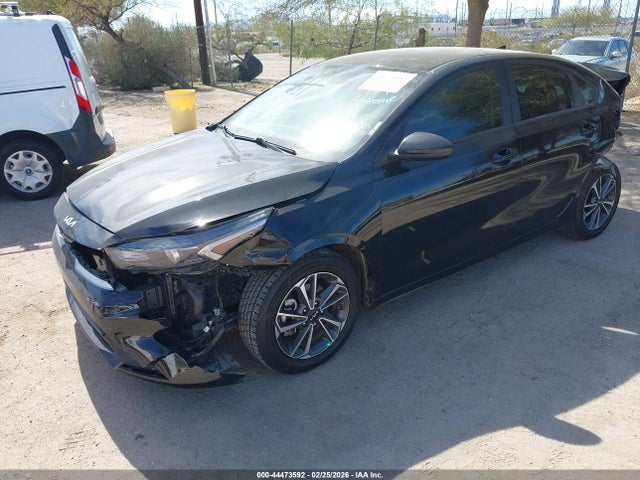 3KPF24AD3PE567401 KIA Forte Lxs