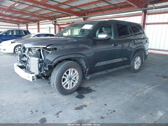 Toyota Sequoia Sr5 2025 7SVAAABA6SX061009 Image 2