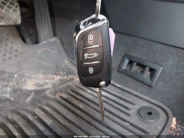 2013 AUDI A3 WAUBEAFMXDA006749 Photo 10