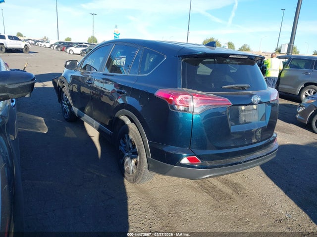 JTMZFREV0JJ747933 Toyota RAV4 LE