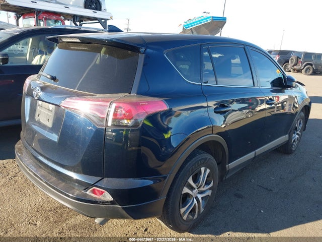 JTMZFREV0JJ747933 Toyota RAV4 LE