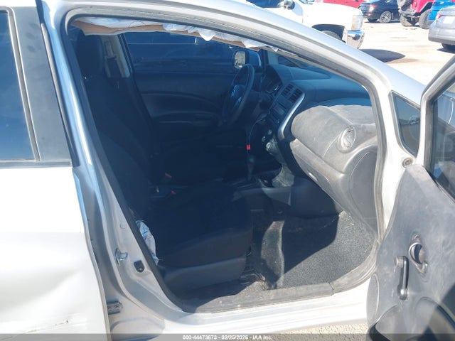 Nissan Versa Note S Plus 2014 3N1CE2CP6EL433354 Image 5