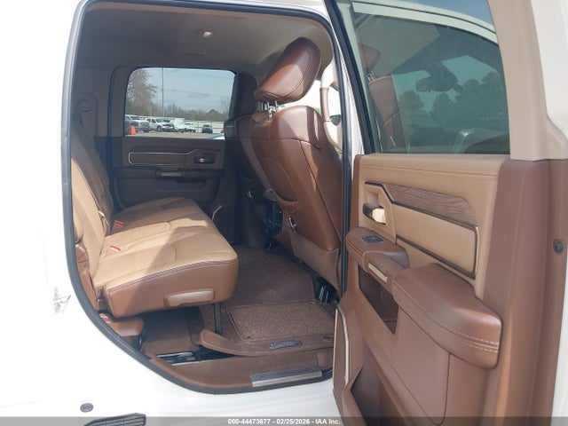 3C6UR5PL6NG158101 RAM 2500 Limited Longhorn 4x4 6&#039;4 Box