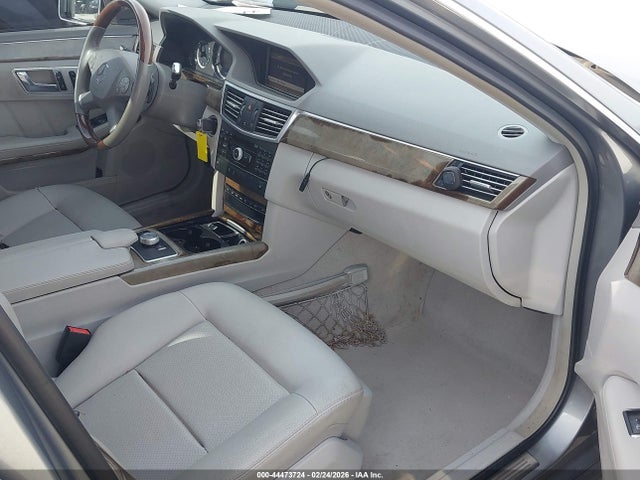 44473724 :رقم المزاد ، WDDHF5GB0AA217944 vin ، 2010 Mercedes-benz E 350 مزاد بيع