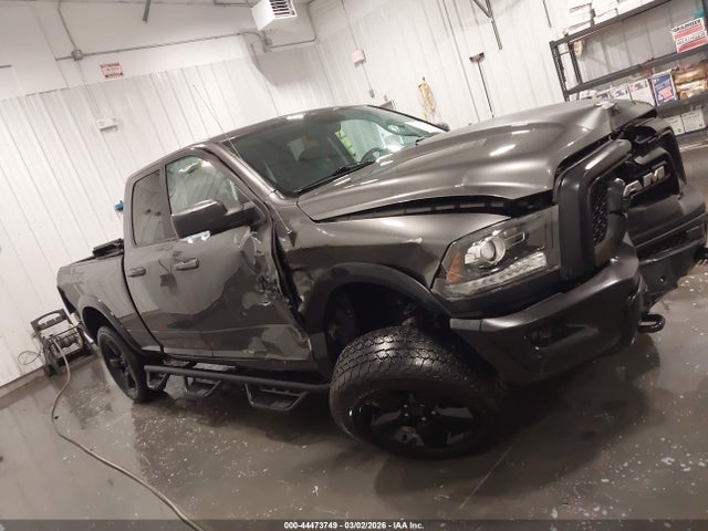 1C6RR7GT7KS664588 RAM 1500 Classic Warlock 4x4 6&#039;4 Box