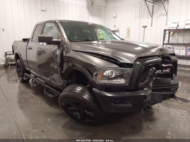 1C6RR7GT7KS664588 RAM 1500 Classic Warlock 4x4 6&#039;4 Box