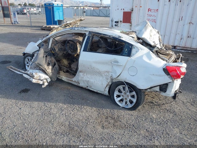 KIA RIO LX 2015 KNADM4A30F6443547 Image 3
