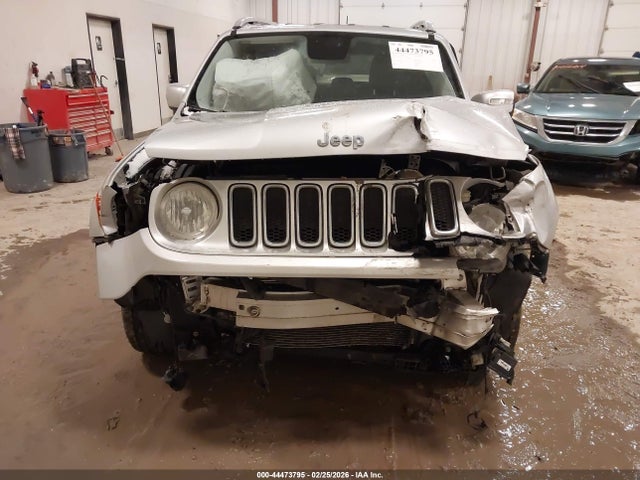 2016 Jeep Renegade Limited მანქანა იყიდება აუქციონზე, vin: ZACCJADT3GPC67965, აუქციონის ნომერი: 44473795