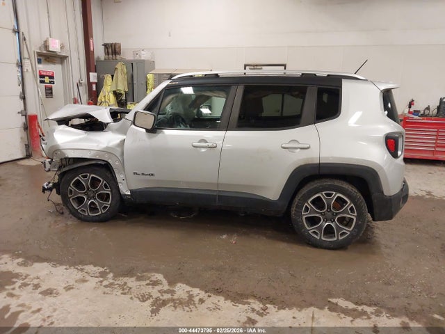 2016 Jeep Renegade Limited მანქანა იყიდება აუქციონზე, vin: ZACCJADT3GPC67965, აუქციონის ნომერი: 44473795