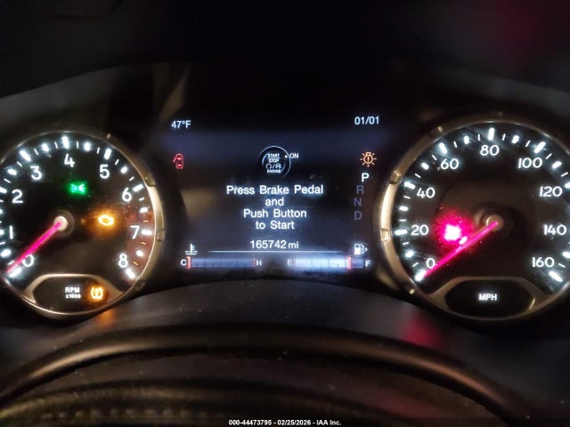 2016 Jeep Renegade Limited მანქანა იყიდება აუქციონზე, vin: ZACCJADT3GPC67965, აუქციონის ნომერი: 44473795