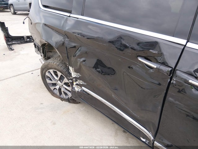 2C4RC1N78NR224723 Chrysler Pacifica Hybrid Pinnacle