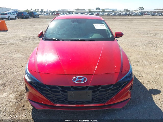 5NPLM4AG7NH056628 Hyundai ELANTRA SEL
