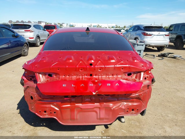 5NPLM4AG7NH056628 Hyundai ELANTRA SEL