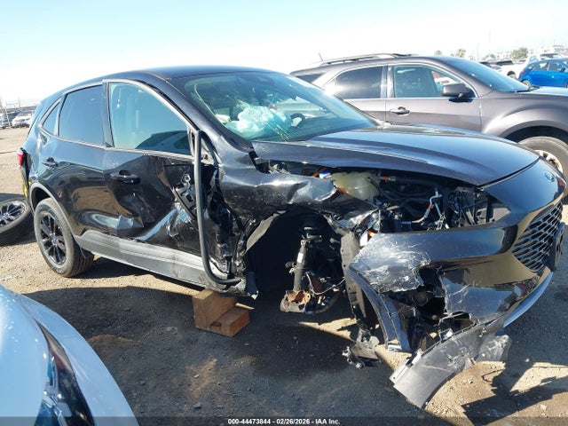 1FMCU0BZXLUC50299 Ford Escape Se Sport Hybrid