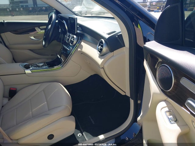 Auction sale of the 2019 Mercedes-benz Glc 300, vin: WDC0G4JB2KV138707, lot number: 44473865