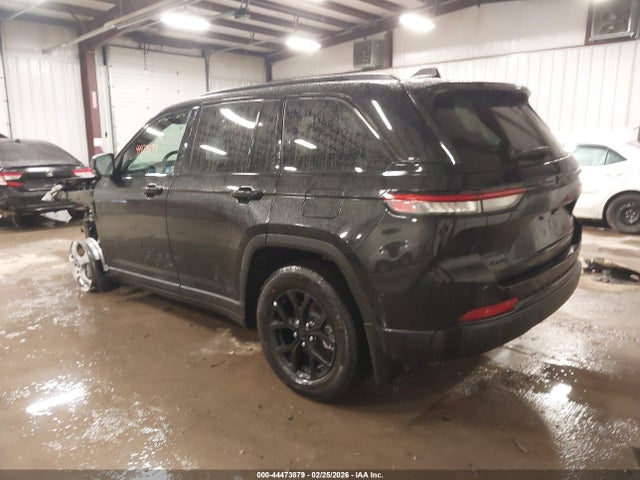 2025 JEEP GRAND CHEROKEE 1C4RJHAG1SC341553 Photo 2