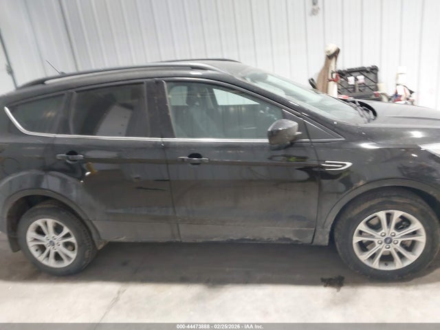 1FMCU9HD9JUA71944 Ford ESCAPE SEL