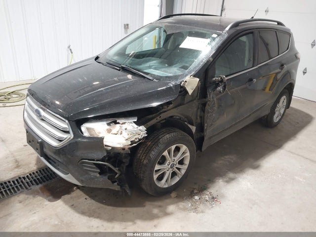 1FMCU9HD9JUA71944 Ford ESCAPE SEL