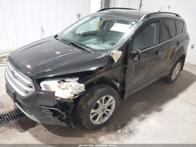 1FMCU9HD9JUA71944 Ford ESCAPE SEL