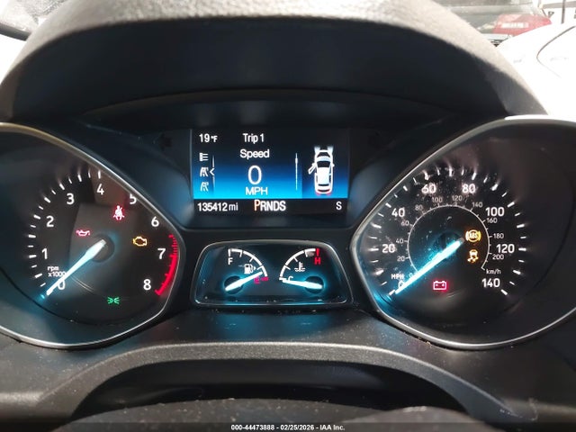 1FMCU9HD9JUA71944 Ford ESCAPE SEL