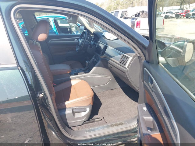 2021 Volkswagen Atlas 3.6l V6 Se W/technology R-line მანქანა იყიდება აუქციონზე, vin: 1V2PR2CA3MC588791, აუქციონის ნომერი: 44473904