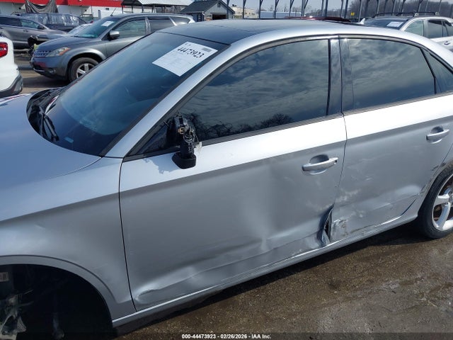 44473923 :رقم المزاد ، WAUA7GFF3G1067505 vin ، 2016 Audi A3 1.8t Premium مزاد بيع