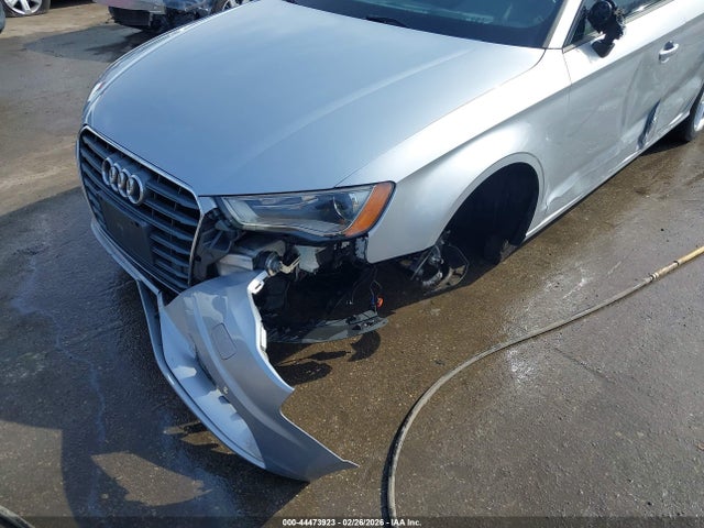 44473923 :رقم المزاد ، WAUA7GFF3G1067505 vin ، 2016 Audi A3 1.8t Premium مزاد بيع