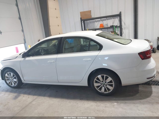 44473955 :رقم المزاد ، 3VWD67AJ1GM333067 vin ، 2016 Volkswagen Jetta 1.4t Se مزاد بيع