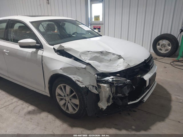44473955 :رقم المزاد ، 3VWD67AJ1GM333067 vin ، 2016 Volkswagen Jetta 1.4t Se مزاد بيع