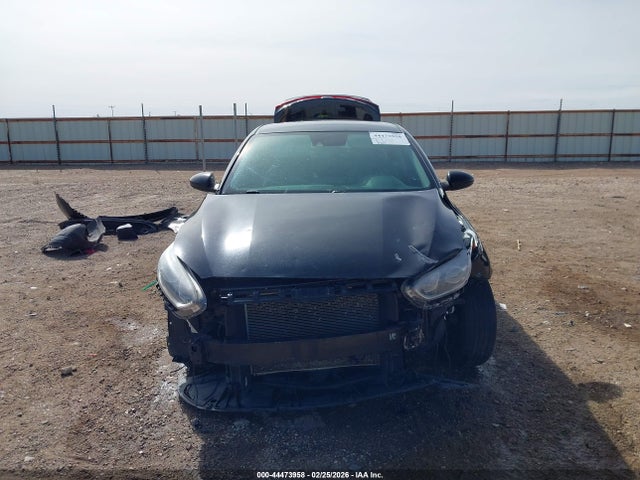 3KPF24AD1KE027411 KIA Forte Lxs
